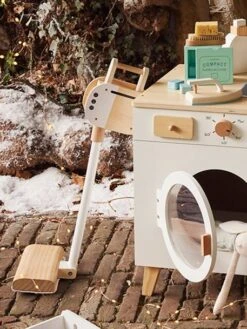 Aspirateur Balai En Bois FSC® Blanc - Vertbaudet 11 Aspirateur Balai En Bois FSC® Blanc - Vertbaudet -Produits Pour Enfants aspirateur balai en bois fsc 3