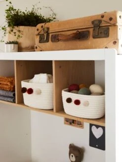 Lot De 2 Paniers En Corde à Pompons Beige - Vertbaudet -Produits Pour Enfants lot de 2 paniers en corde a pompons 3